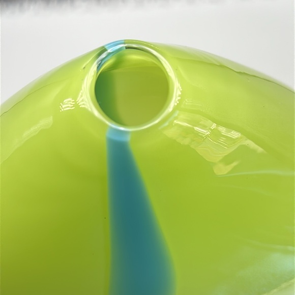 Art Glass Hand Blown Vase signed - Picture 8 of 12